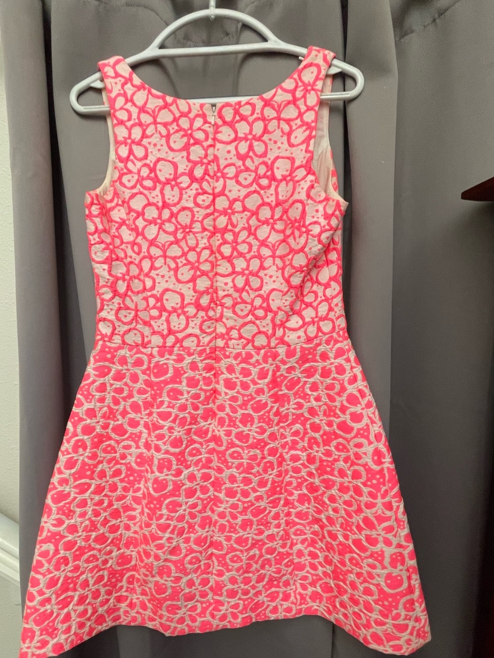 Lilly Pulitzer Sleeveless Floral Dress – Size M – Pink & White – Excellent Condi
